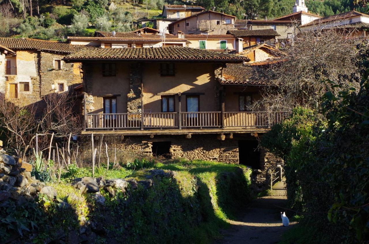 Los Balcones Del Rio Robledillo De Gata Exteriör bild